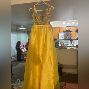 Elegant Yellow Dress